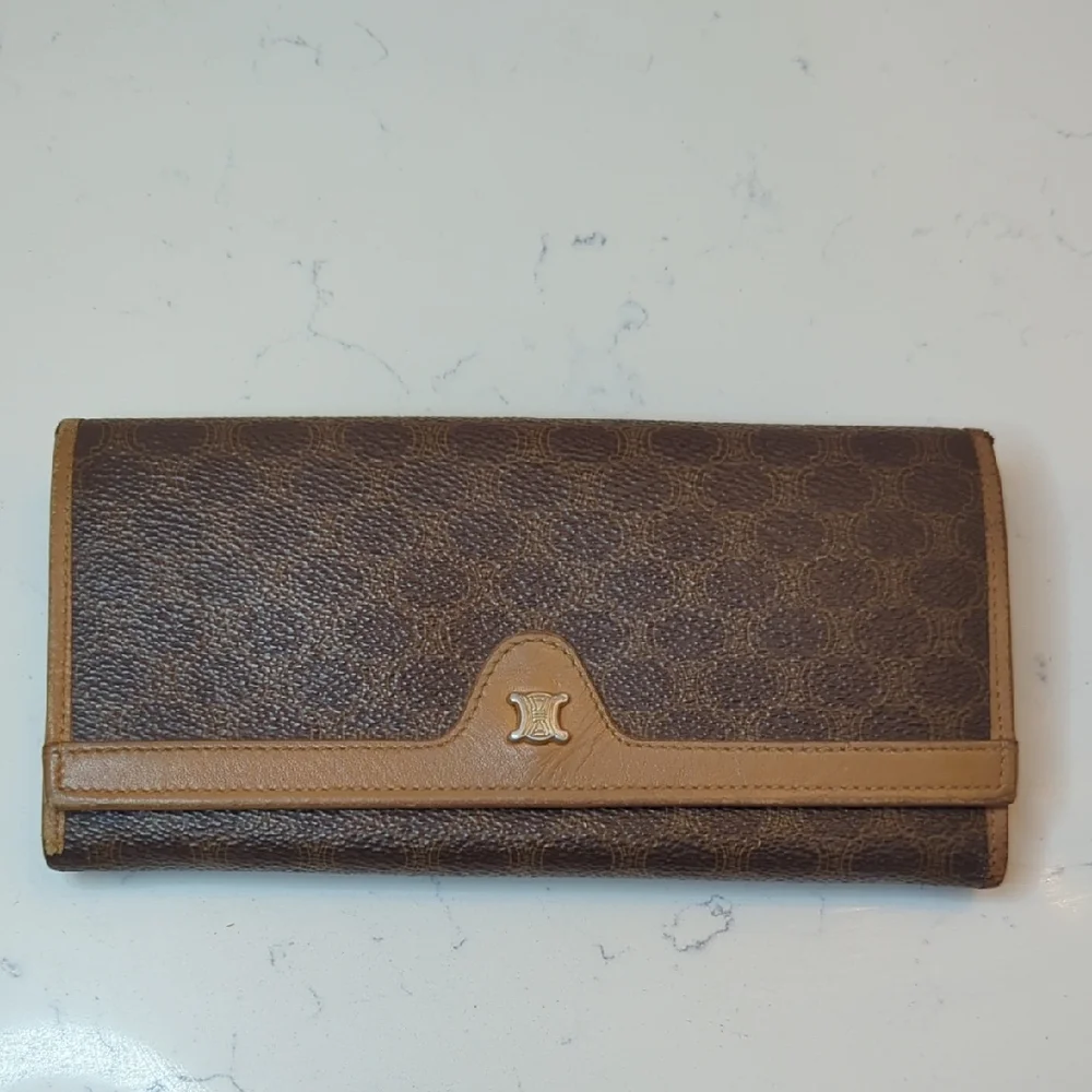 Celine Kisslock Long Wallet - Picture 1 of 13
